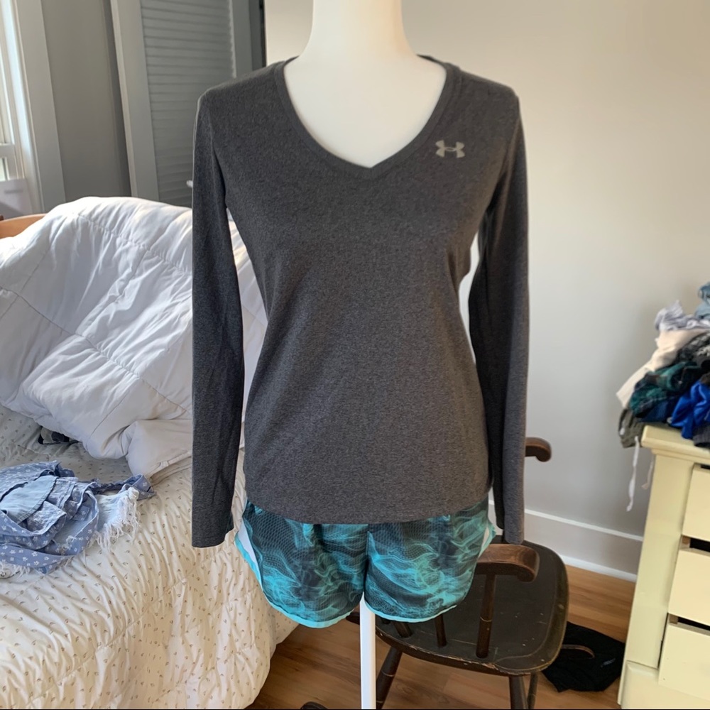 UNDER ARMOUR V-Neck Running Shirt